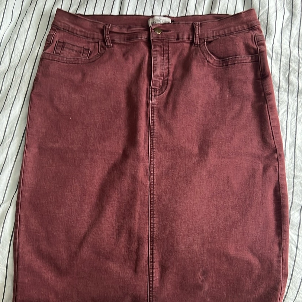 Main Street Exchange Skirt